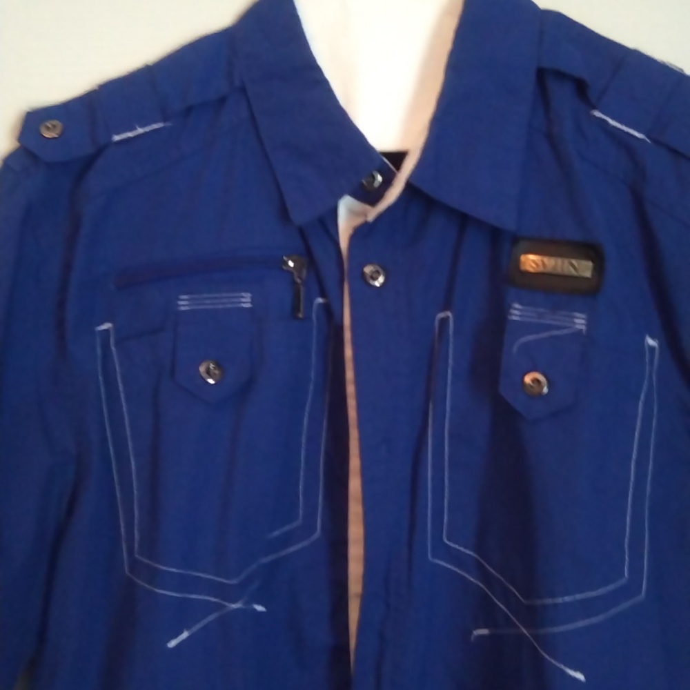 Clothes - Picture 10 of 17